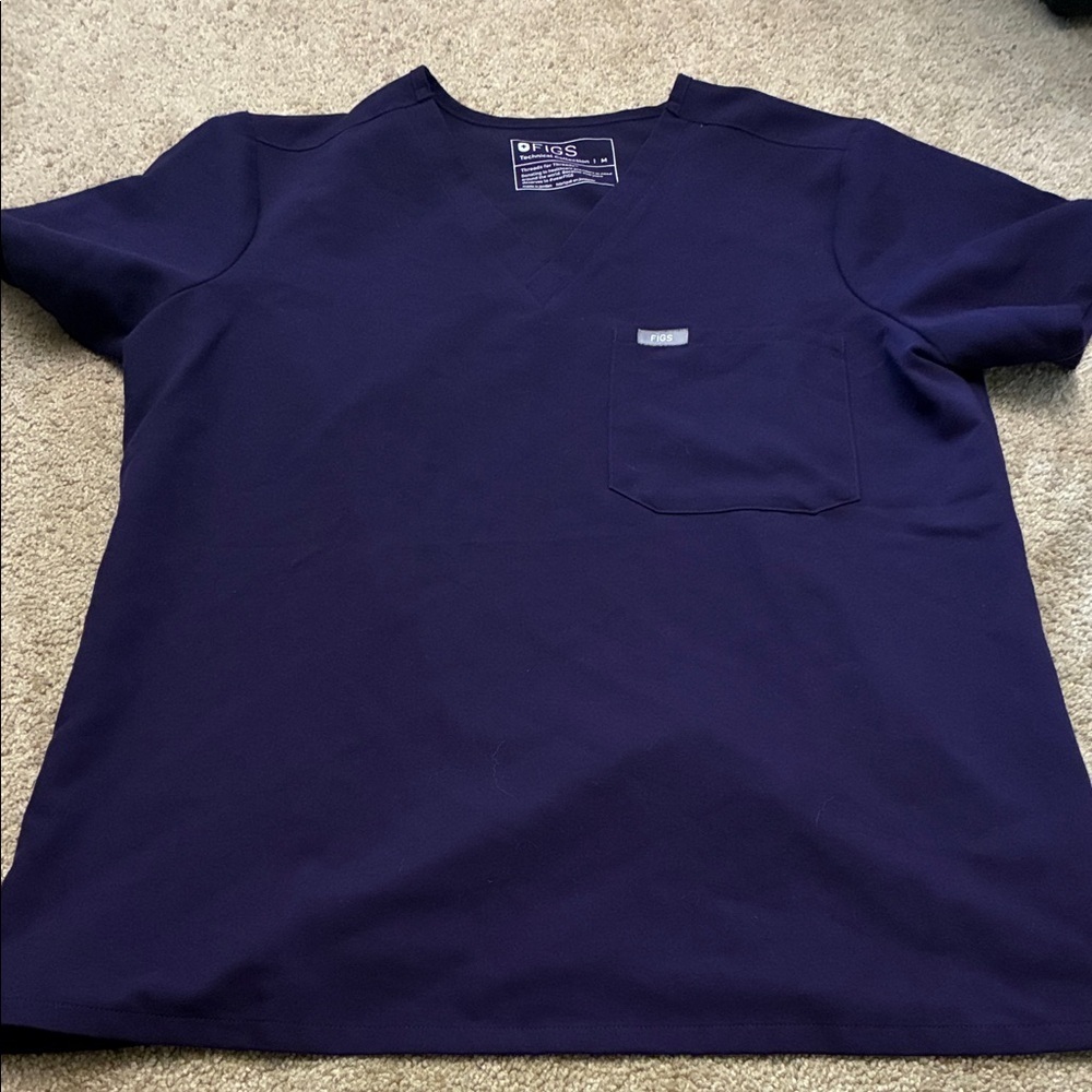 Figs Deep Purple Short Sleeve Scrub Top size M